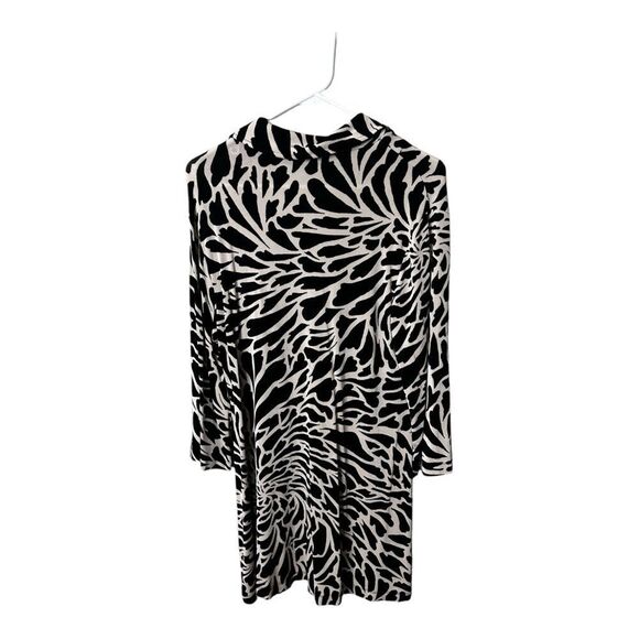 Chico's Travelers Dress Button Down 3/4 Sleeve Jersey Beige/ Black Size 2 large - Picture 7 of 9